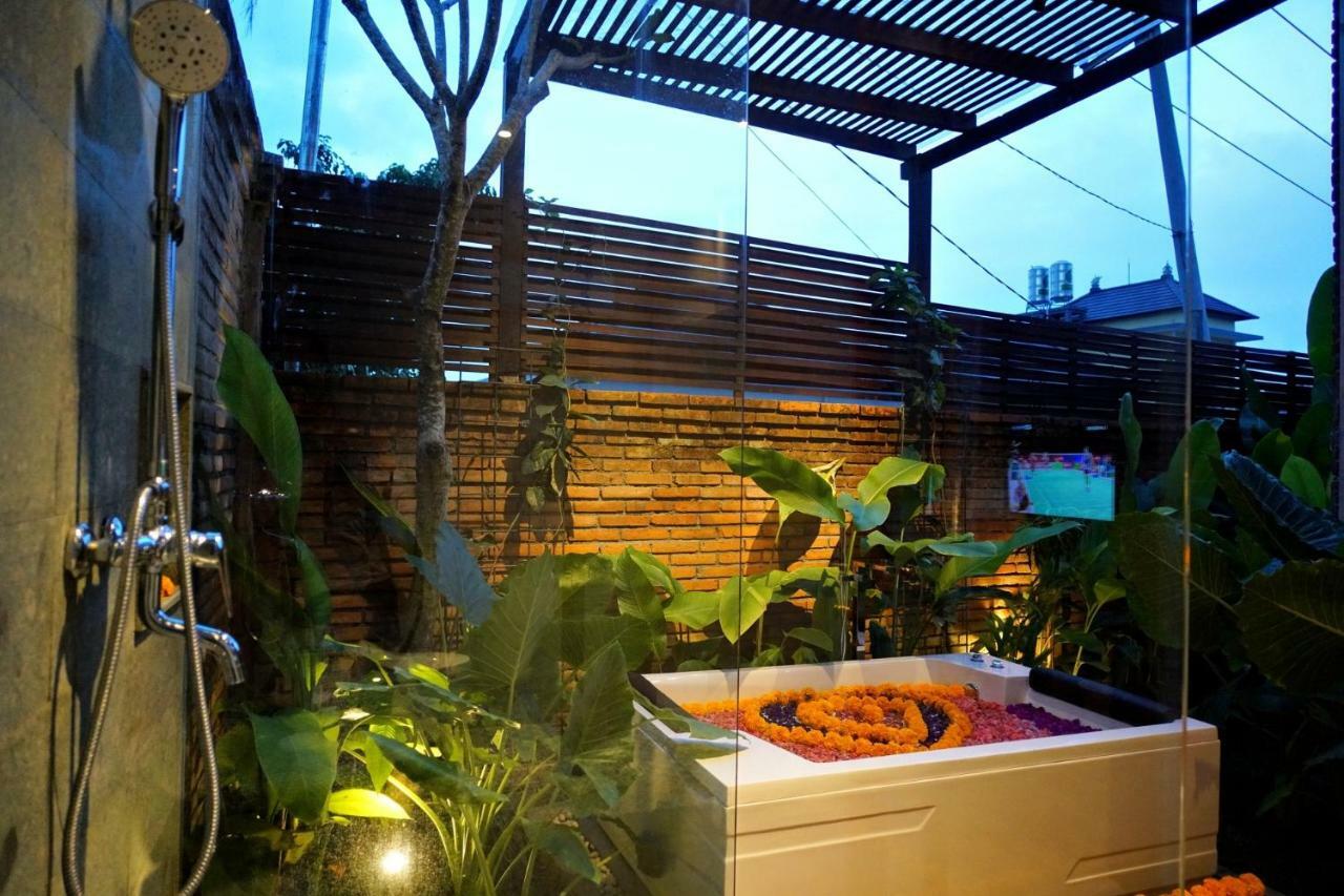Delodtunduh Villa 2 Ubud  Exterior photo